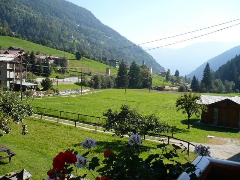 B&B Il Sorriso Dei Nonni Pracorno di Rabbi Екстериор снимка